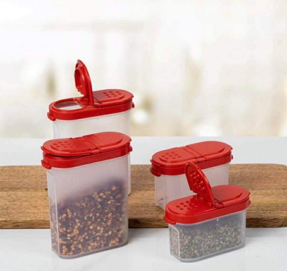 Spice shaker set of 4