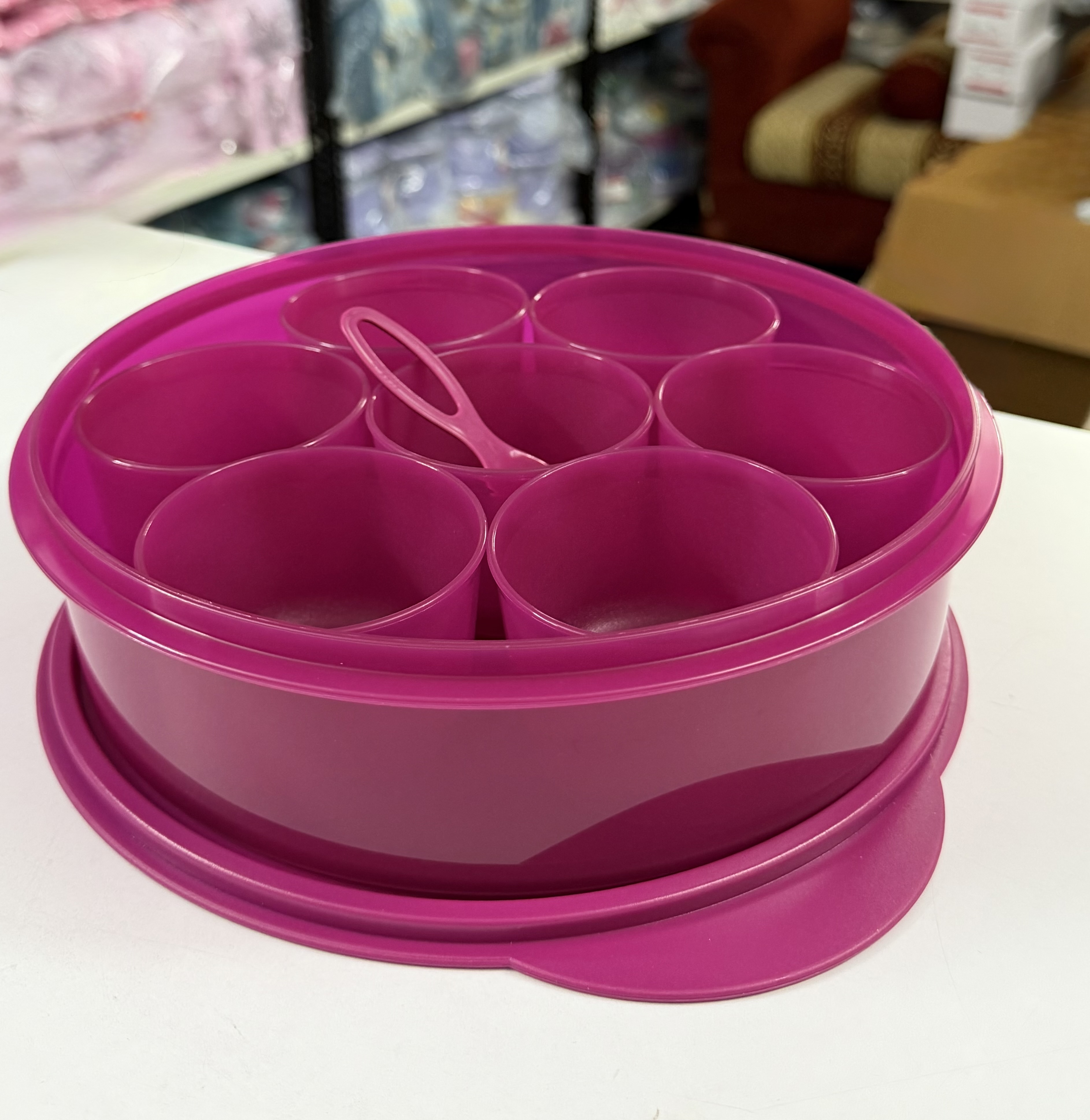 Masala box with 7 inner containers and spoon 1.8 liter box